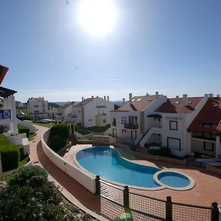 Pristine - 2 Bedroom With Sea And Pool Views In The Daire São Martinho do Porto