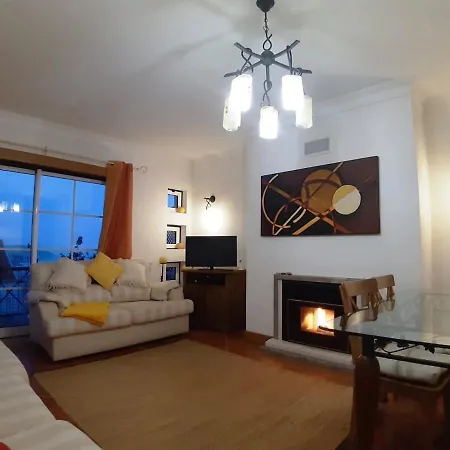Daire Pristine - 2 Bedroom With Sea And Pool Views In The