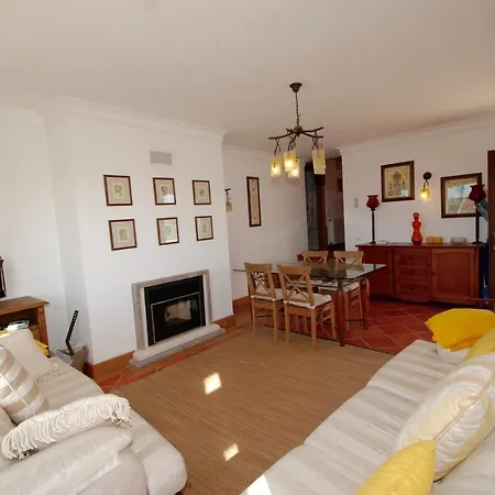 Pristine - 2 Bedroom With Sea And Pool Views In The Daire São Martinho do Porto