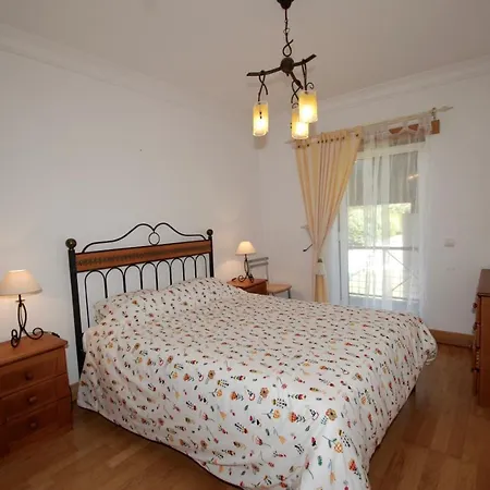 Pristine - 2 Bedroom With Sea And Pool Views In The Daire São Martinho do Porto