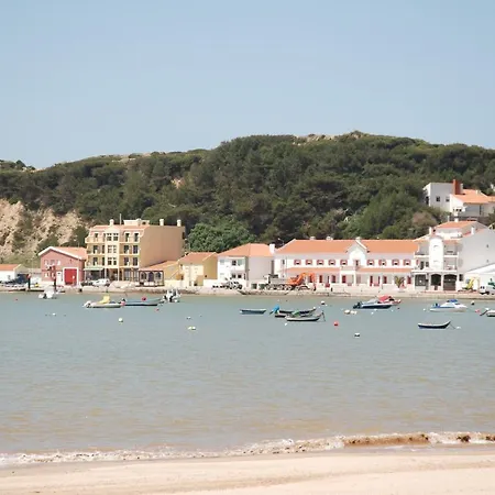 Daire Pristine - 2 Bedroom With Sea And Pool Views In The *