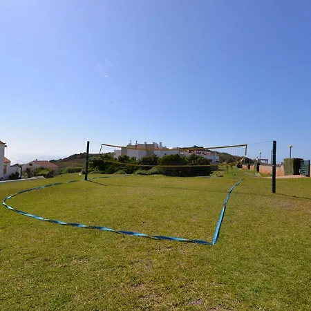 Daire Pristine - 2 Bedroom With Sea And Pool Views In The *